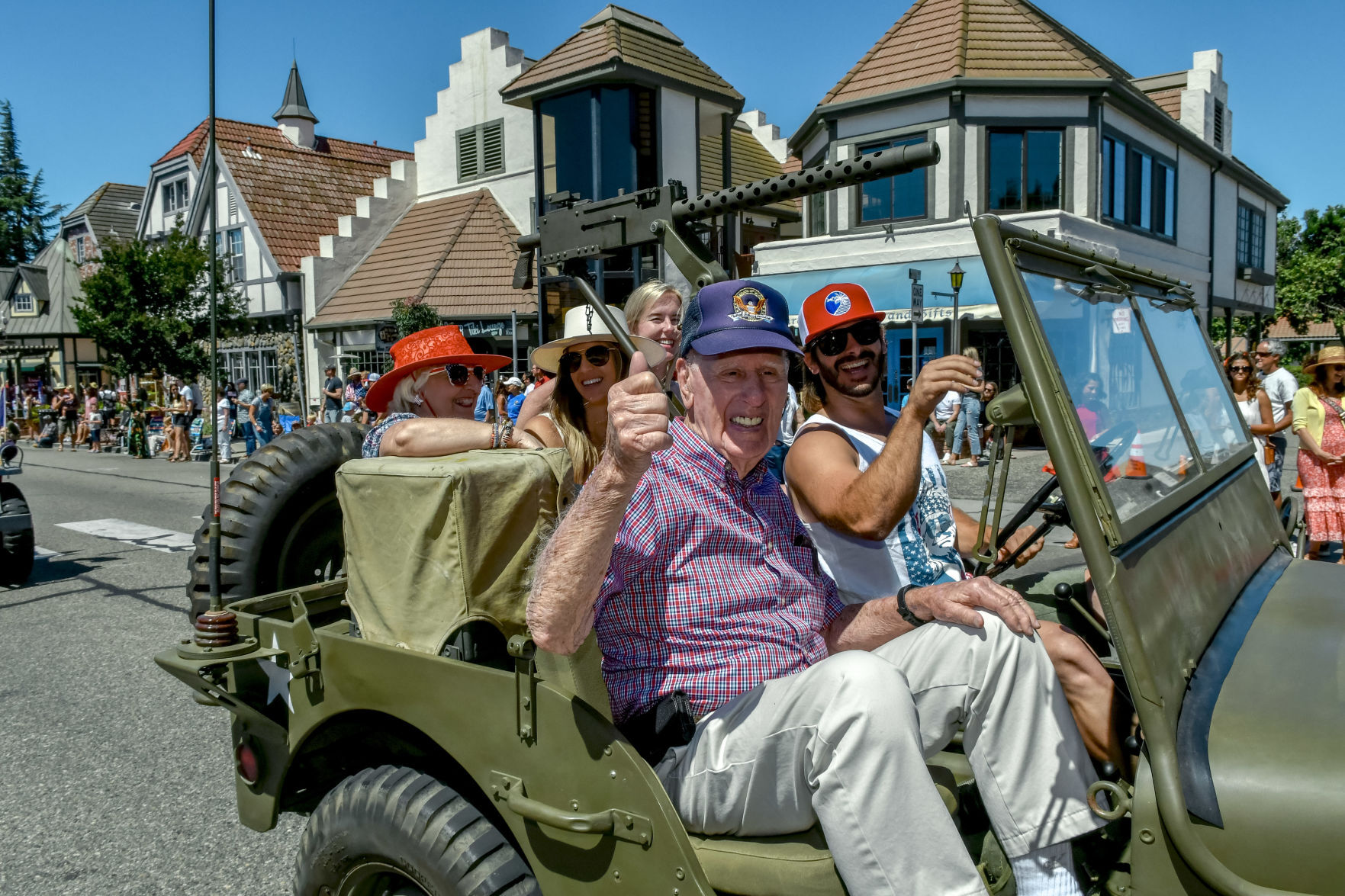 070421 Solvang 4th parade 06.JPG